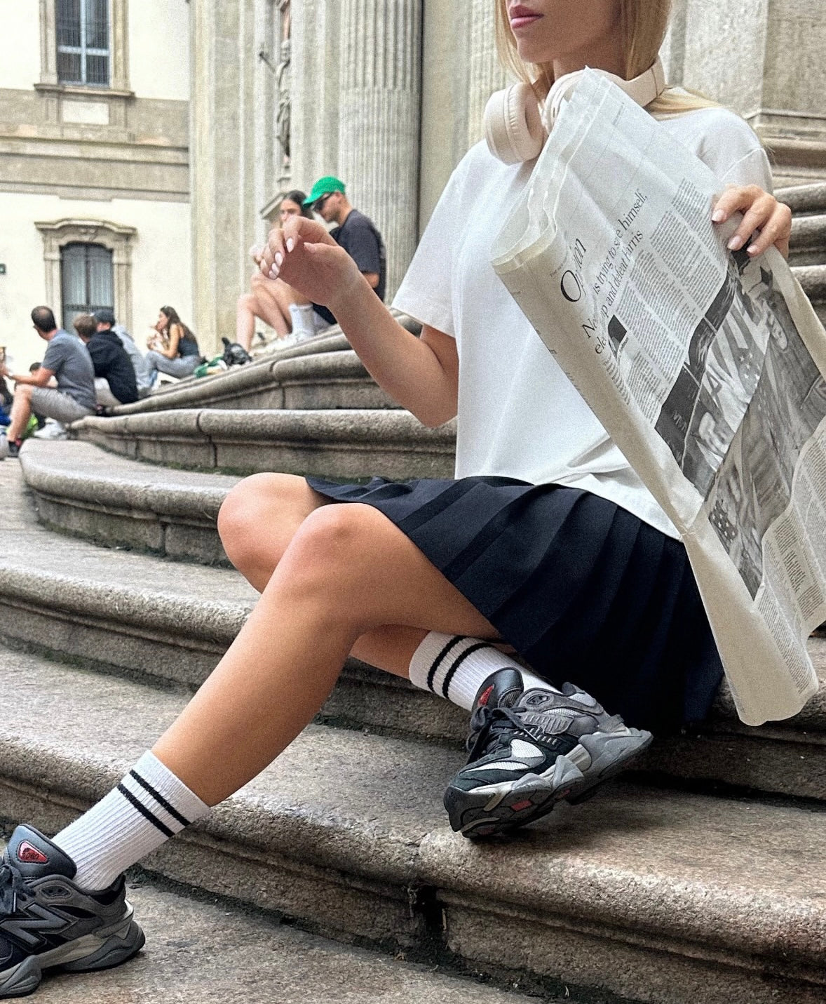 Skirt with pleats flair