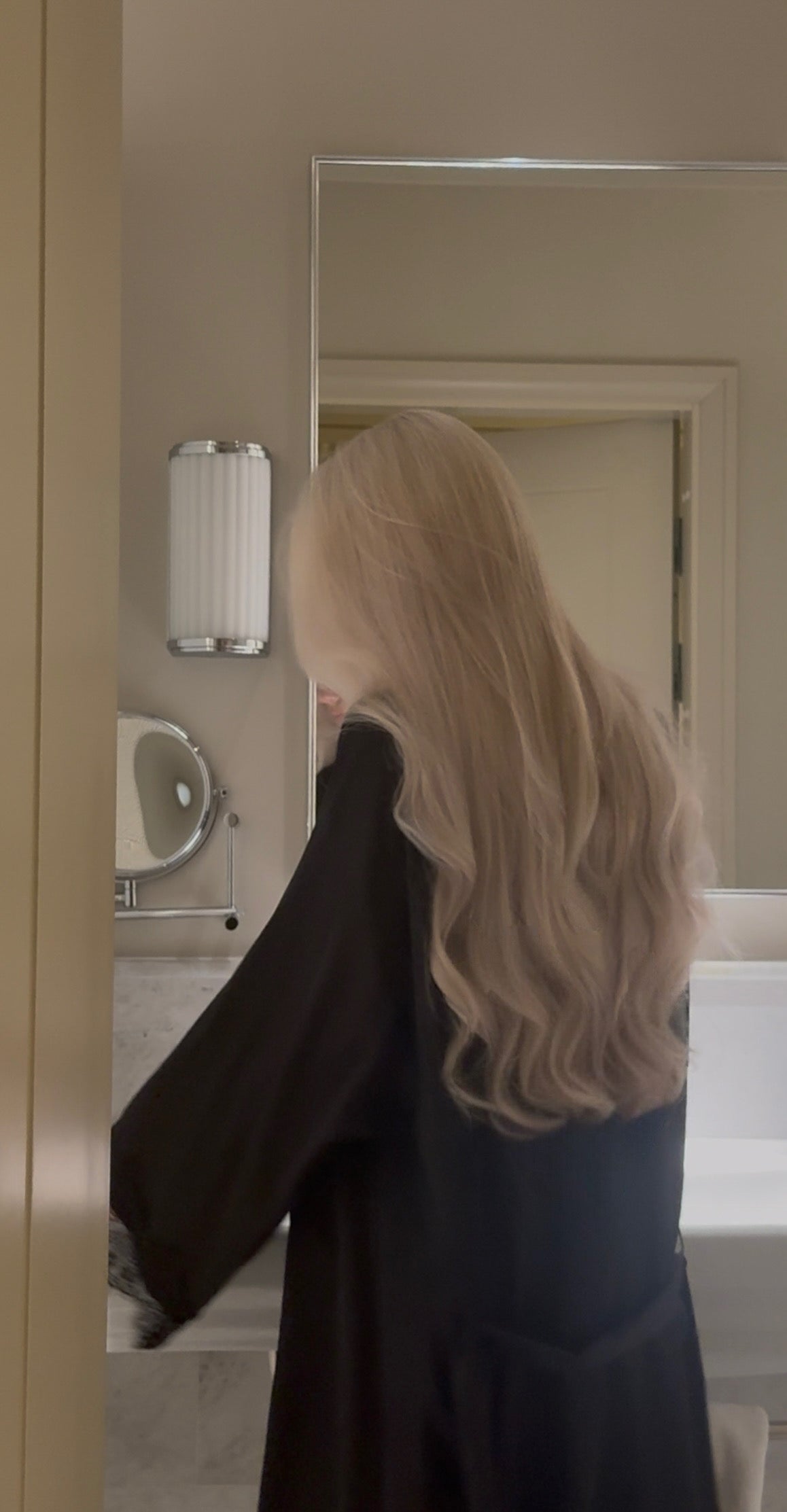 Naktinių ir chalato komplektas su nėriniais