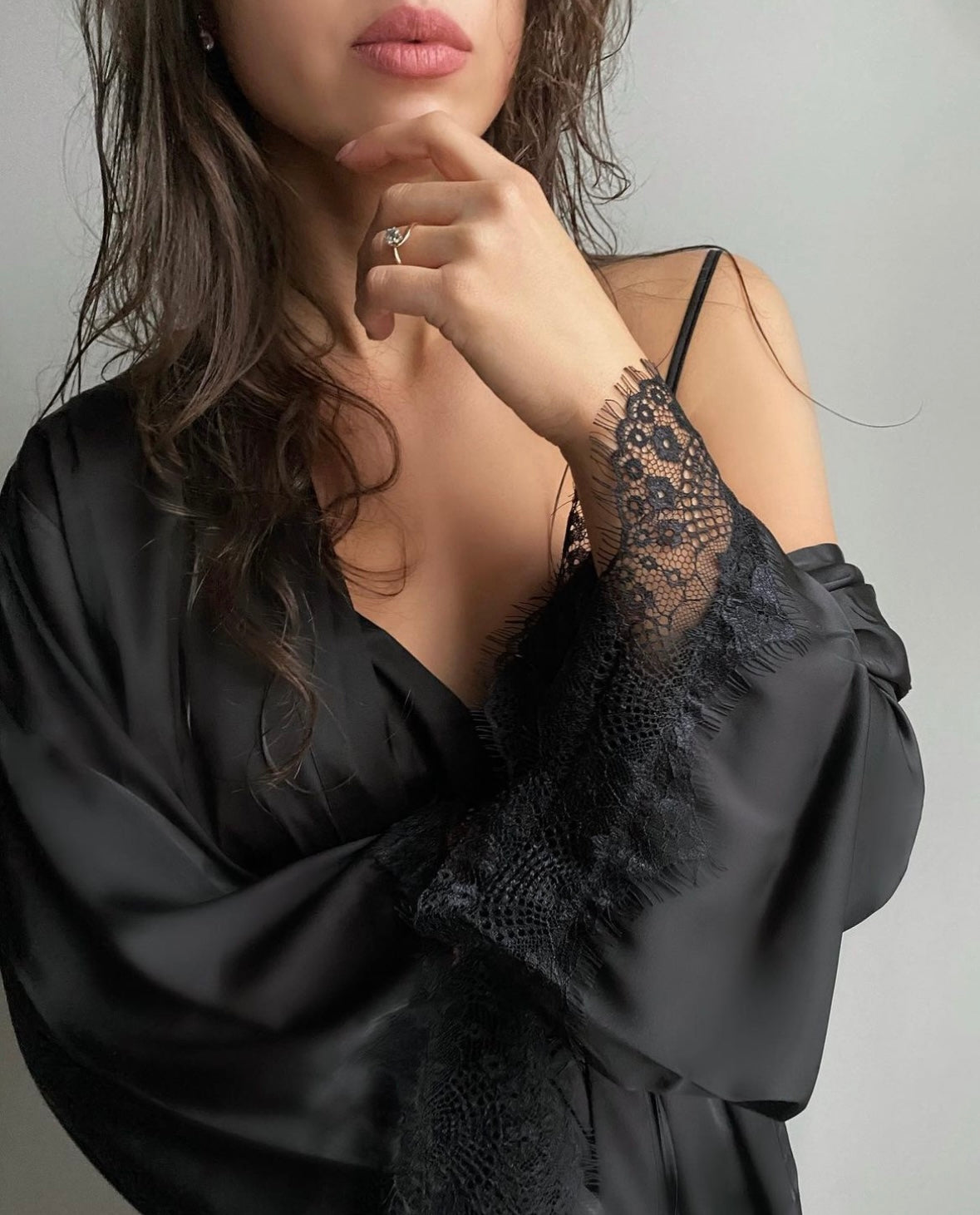 Pastel night and bathrobe set with lace